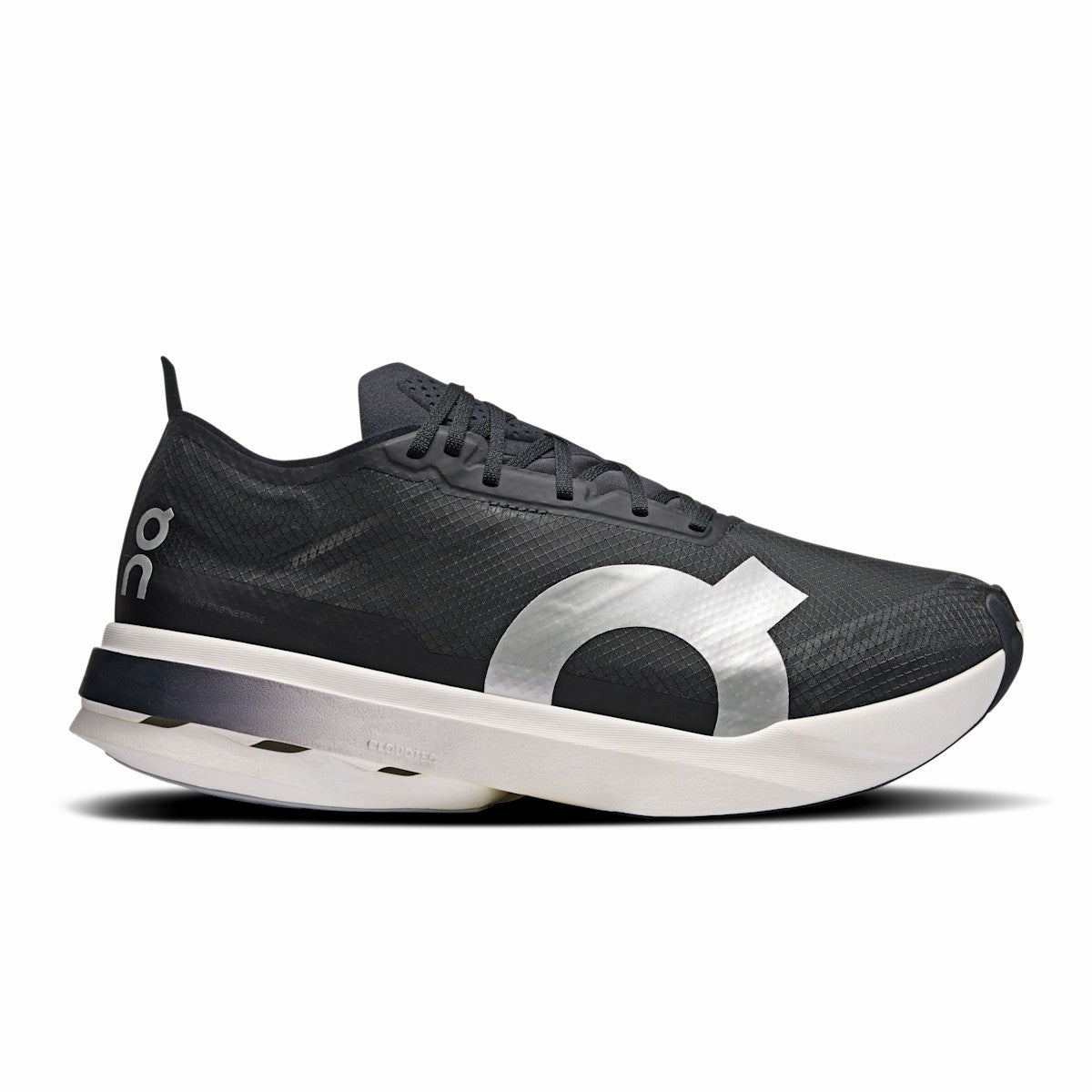On United States Smart Buy | Men's Cloudboom Strike - Black/White