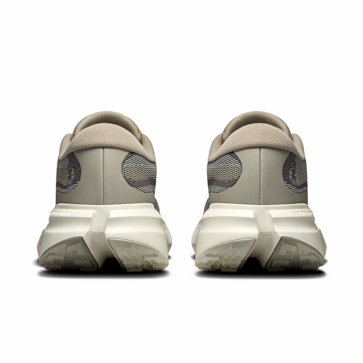 On United States Essential | Men's Cloudsoma Hike - Brume/Ghost