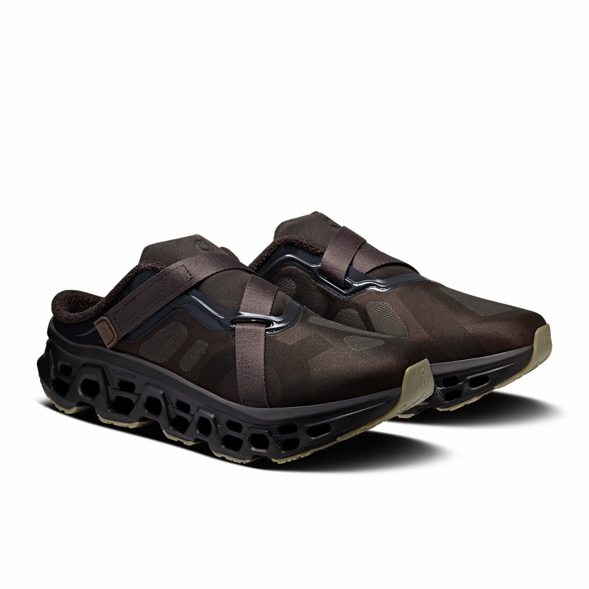 On United States Signature | Men's Cloudmonster 3 Mule - Cacao/Espresso