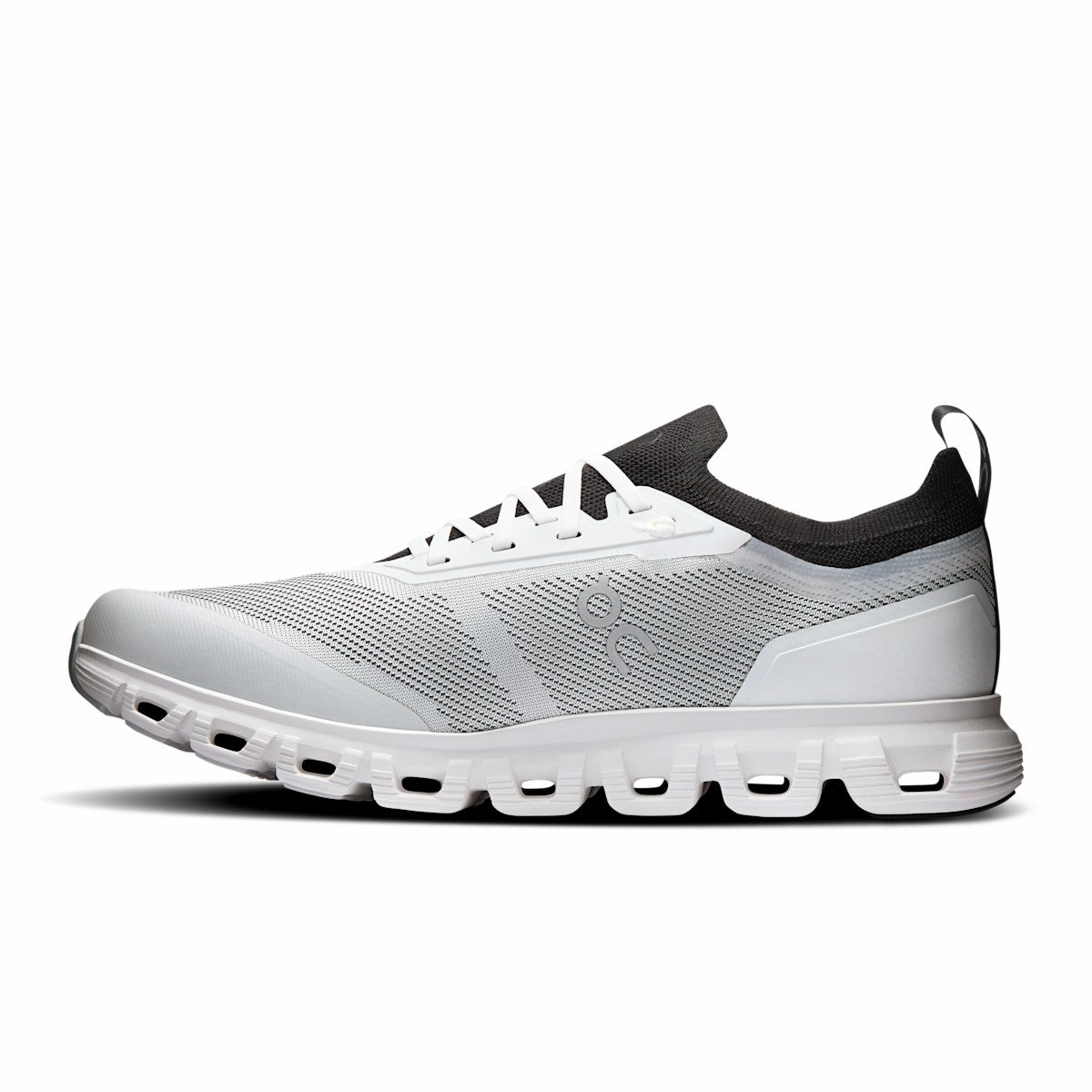 On United States Premium | Men's Cloud 6 Versa - White/Black
