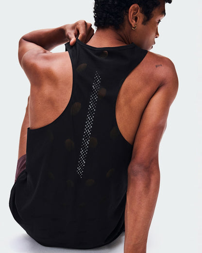 On United States Essential | Men's Zero Tank Breathe - Black