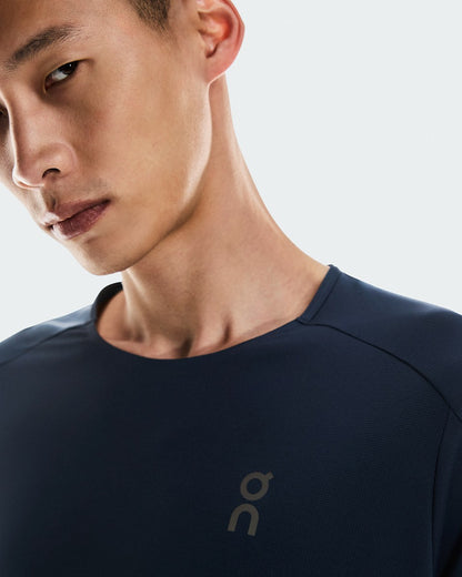 On United States Latest | Men's Performance Long-T - Navy/Black