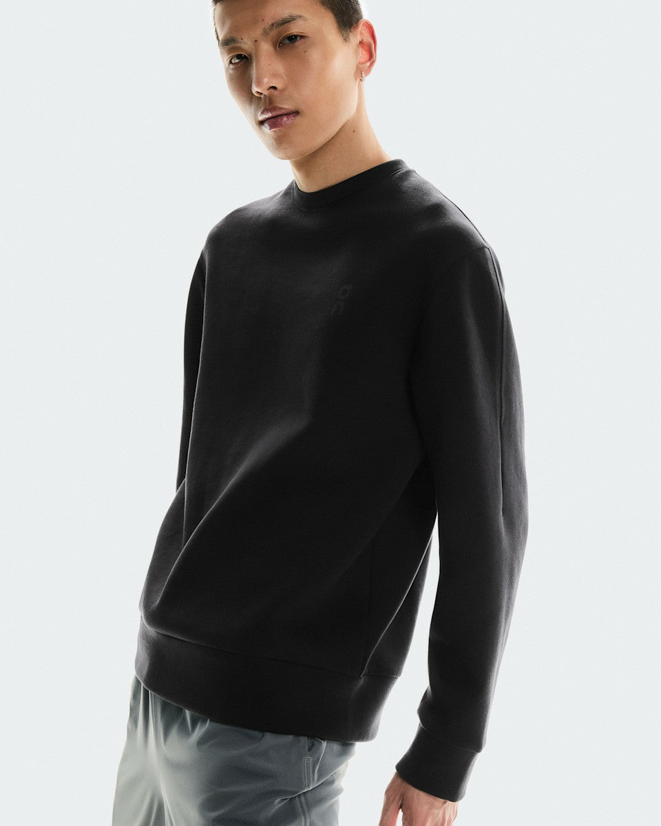 On United States Quality | Men's Focus Tech Crew - Black