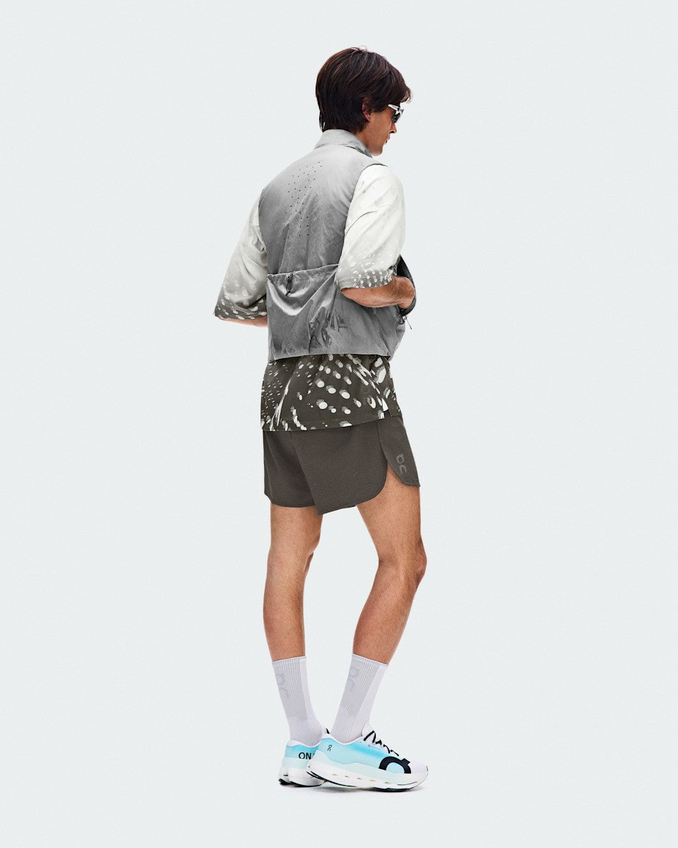 On United States Signature | Men's Performance Volt Vest - Glacier
