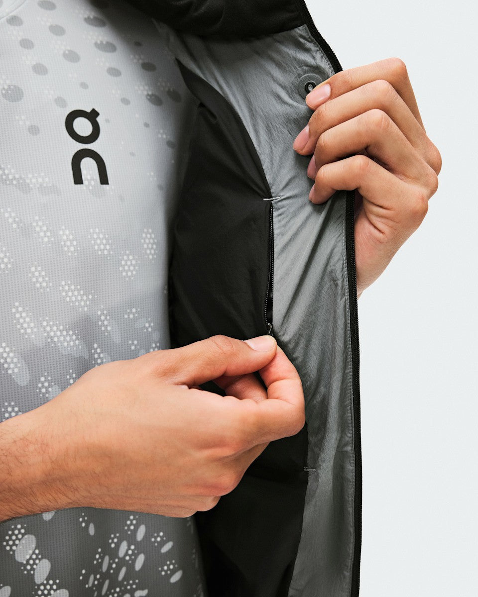 On United States Signature | Men's Performance Volt Vest - Glacier